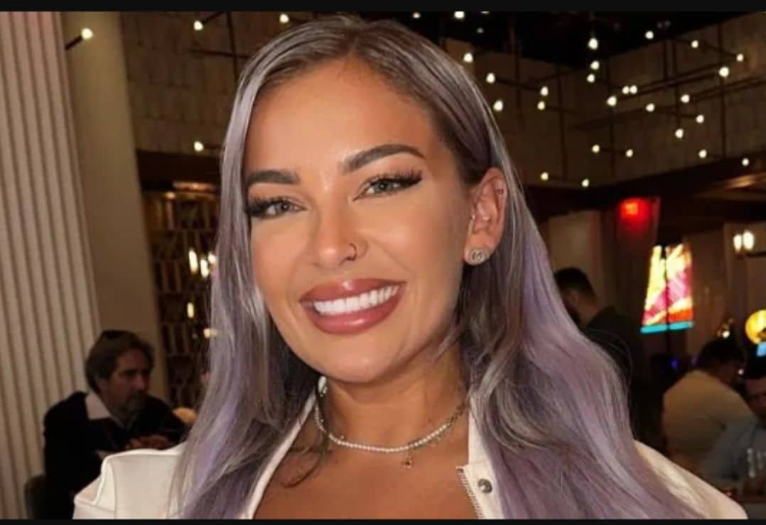 Coco Vandi Career